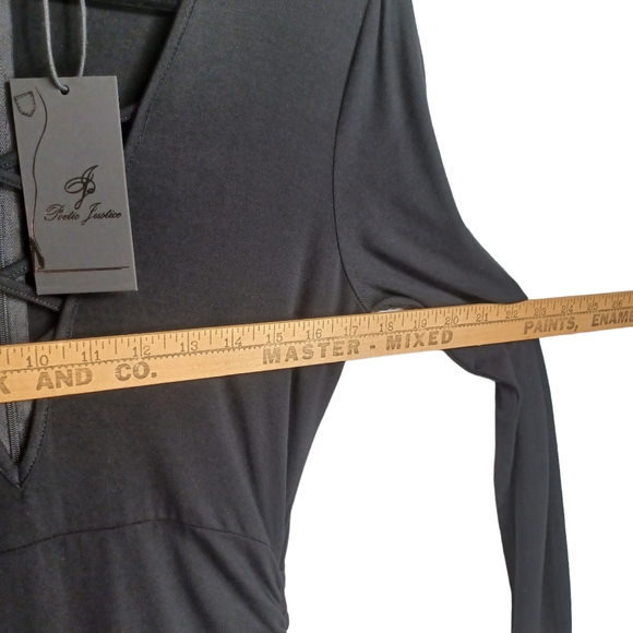 POETIC JUSTICE Criss Cross Lace Up V Neck Long Sleeve Black Maxi Dress Small NWT - Picture 7 of 7